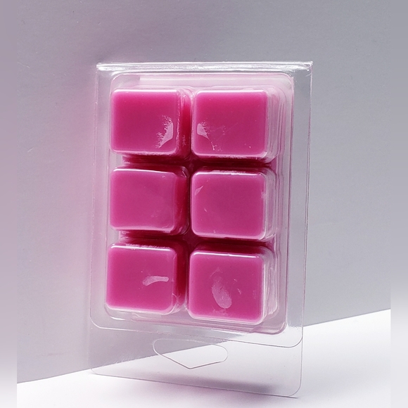 TWISTED PEPPERMINT -Bath & Body Works Candle Wax Melts- $8 per pack - Picture 2 of 9